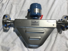 Emerson Micro Motion R100S2NZA2EYZZ  Mass Flow Sensor 1 X 2’ W/1600I NEW7