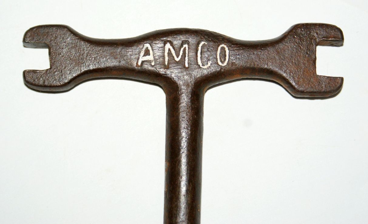 Old Vintage Orphan AMCO  Farm implement Plow T Socket Wrench Tool