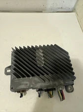 2017 CADILLAC XT5 AUDIO EQUIPMENT RADIO AMPLIFIER OEM 84121066