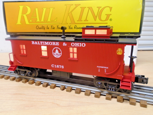 Clean MTH-RailKing 30-7723 B&O Lighted Woodside Bay Window Caboose MIB