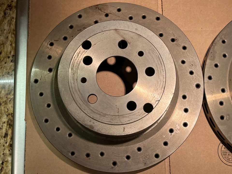 1988-1991 FERRARI TESTAROSSA BREMBO PERFORMANCE BRAKE DISC ROTORS REAR SET- NEW — 第 3/4 张图片
