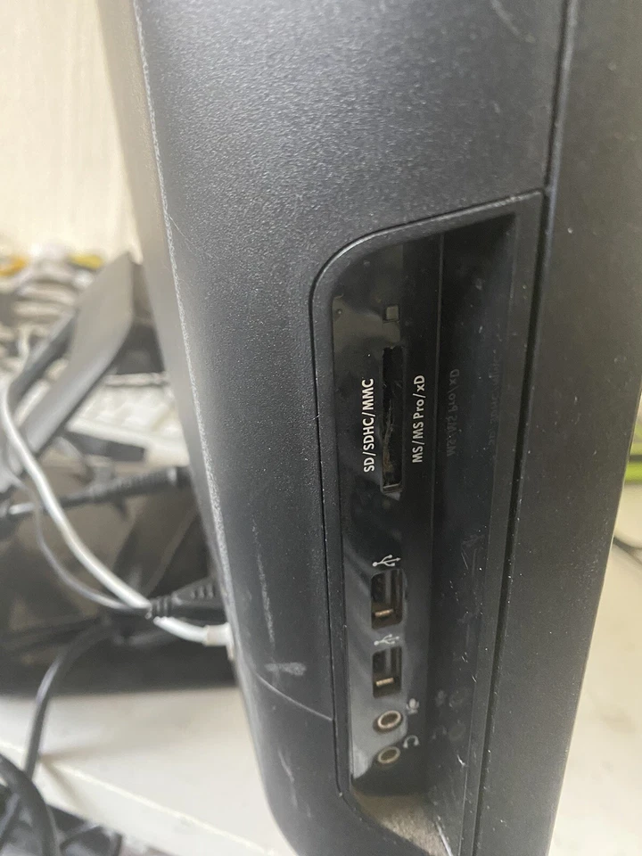 HP Compaq 8200 Elite AiO - Intel CORE i5 No window, No keyboard mouse - Image 3 of 4