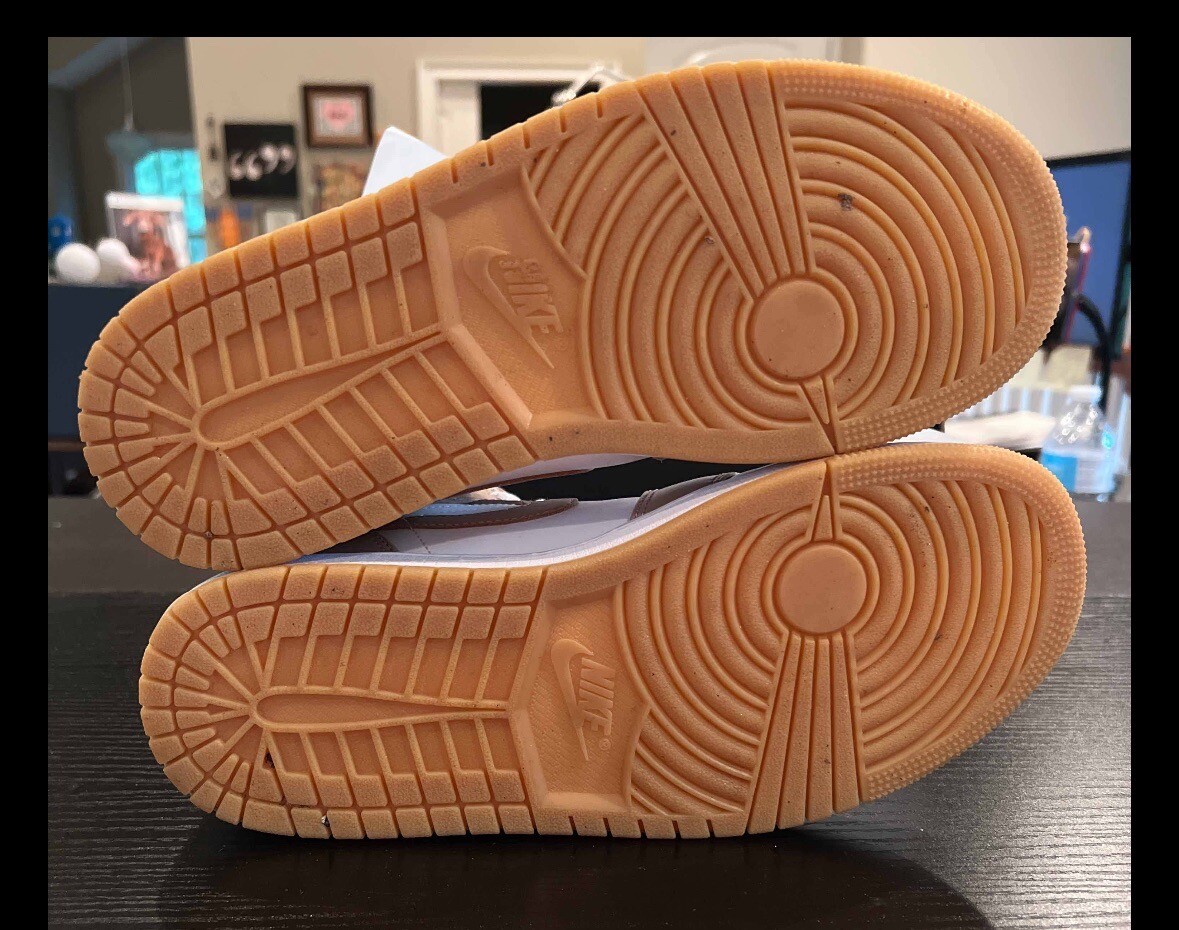 Nike Air Jordan 1 Mid Tan Gum White Mens Sneakers 2021