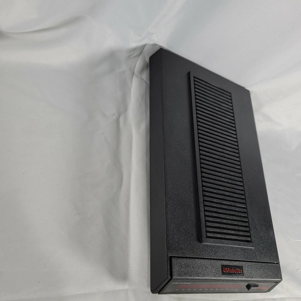 Módem de negocios global US Robotics 3453C Courier 56K Foto 4 de 4