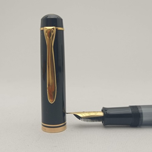 Pelikan M250 Old Style Black Fountain Pen 14k M Flex Nib VINTAGE W.GERMANY RARE - Picture 2 of 16