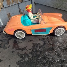 VINTAGE 1996 Barbie AM FM Clock Radio Alarm telemania Car WORKS