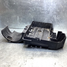 03-04 Ford F250 F350 F450 F550 Left Driver Side Battery Tray Intake Box
