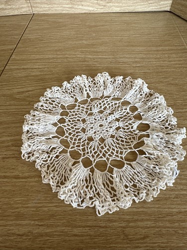 Hand Crocheted Centerpiece Doily Star Floral 8” round Off White Handmade Used - Picture 2 of 6