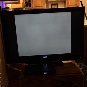 Vizio VO370M LCD TV Black 50/60 Hz Model VO370M MPN VO370M 10225100022