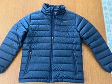 Patagonia, youth down puffer jacket, navy, EUC, size Medium