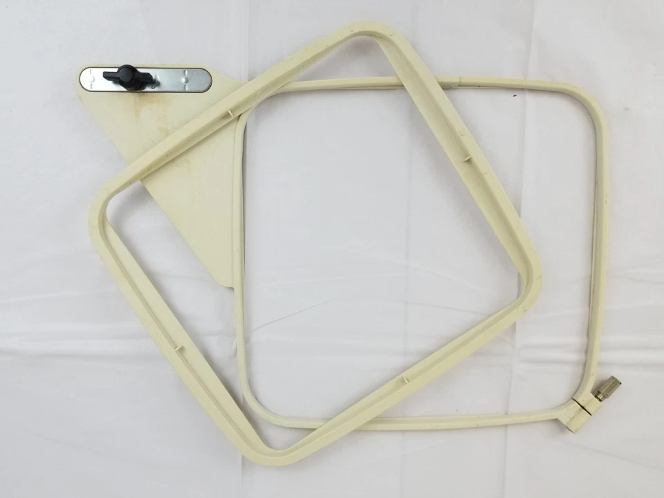 Janome Memory Craft 11000 Embroidery Hoop SQ - Image 3 of 4