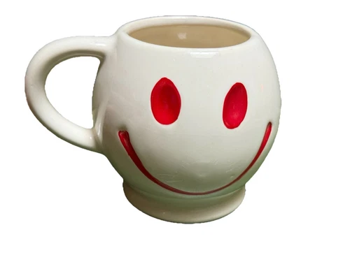 Vintage MCM Retro McCoy Pottery USA Yellow Ceramic Smiley Face Coffee Mug 12 oz