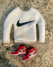 Nike Elf on the Shelf shirt and shoes