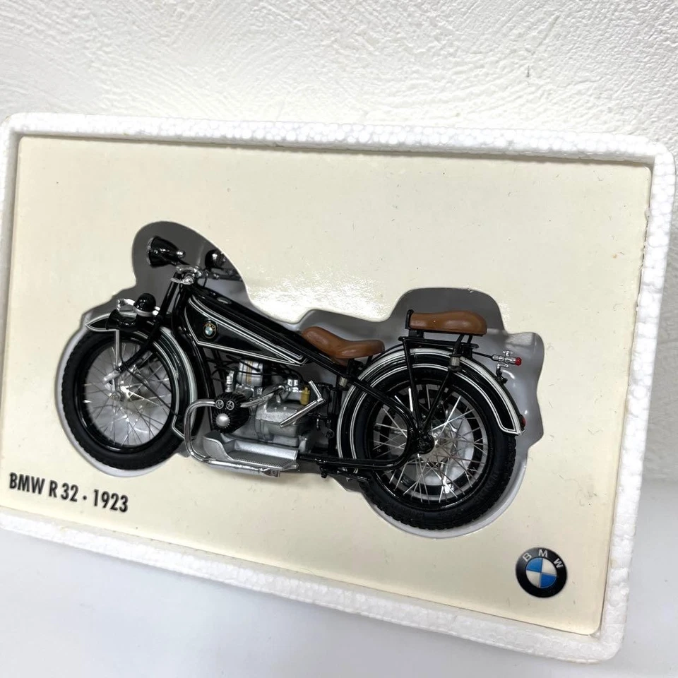 Minichamps Pma Bmw R 32 1923 Diecast Miniature Bike Replica Motorcycle Model - Image 3 of 4