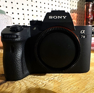 Sony Alpha a7 III Mirrorless Camera Body Black 24.2MP w/ Battery USB Cable