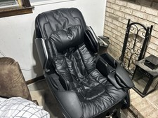 Shultz Zycrapulse Massage Lounge Chair, Great Condition Almost Never Used
