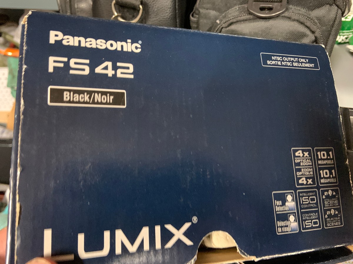 Panasonic FS 42 Lumix - Black / Noir- Digital camera w/ Box- Needs Cosmetic work Panasonic FS 42 Lumix - Black / Noir- Digital camera w/ Box- Needs Cosmetic work