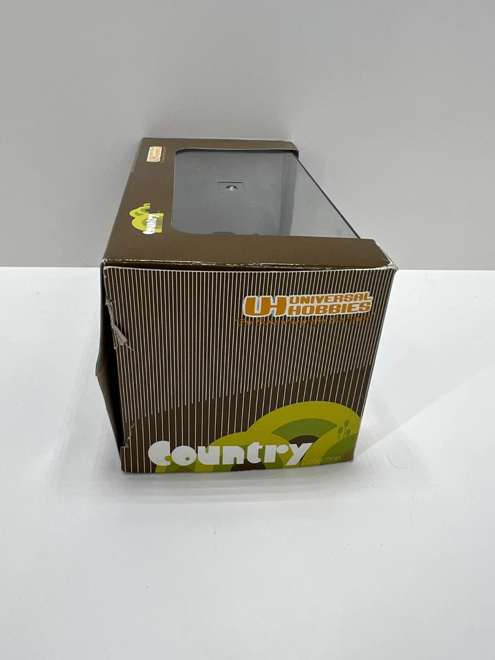 1951 Hurlimann H12 Tractor 1:43 Die Cast with Showcase Universal Hobbies - Image 3 of 4