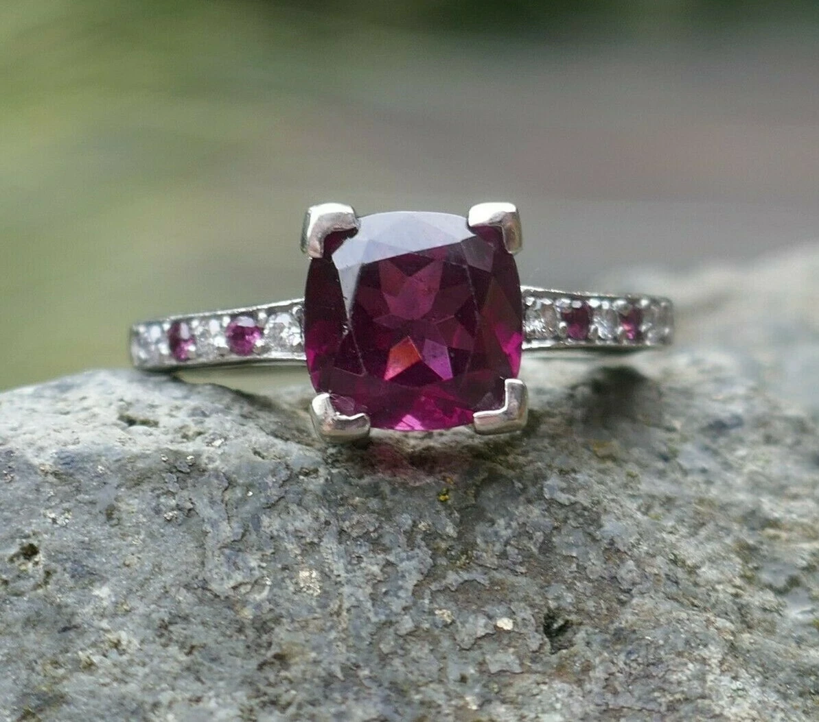 Rhodolite Garnet And Diamond 14 K Yellow Gold Ring – DeGrandpre Jewelers