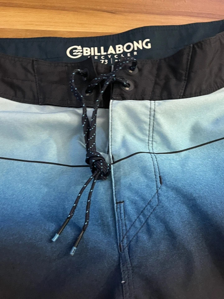 Pantalones cortos de natación Billabong Recyler tabla de surf para hombre niño talla 28 Foto 3 de 4