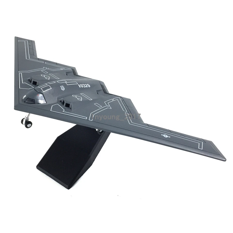 1:200 Northrop Grumman B-2A Spirit Stealth Bomber 2004 Diecast Airplane Model - Image 3 of 4
