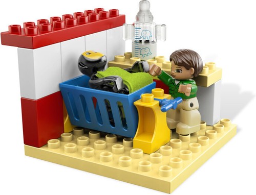 *NEW* SEALED SET - LEGO DUPLO Animal Clinic 6158 Giraffe Zebra Monkey Vet Bear - Picture 10 of 11