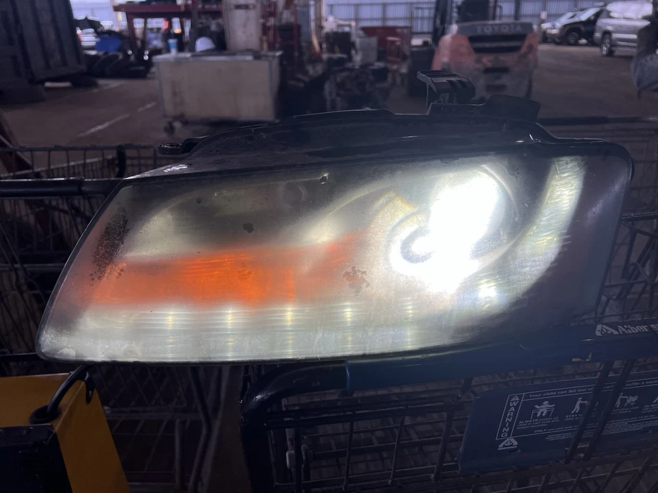 08-12 Audi A5 S5 Left Driver Headlight Xenon HID 8T0941003AM OEM - Изображение 2 из 4