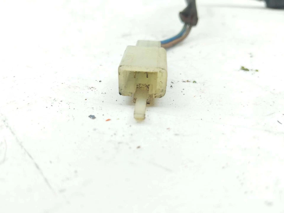 Interruptor de luz de freno Kawasaki ZZR 600 07 Foto 3 de 4