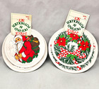 Vintage 2-Piece Round Hot-Pad & Pot-Holder Gift Set Christmas Wreath Santa Claus
