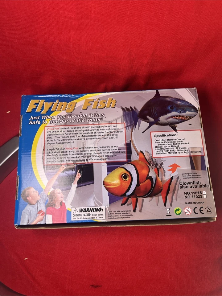 Remote Control Clownfish SwimmingRC Animal Toy Infrared RC Fly Fish Air Balloon - Image 4 of 4
