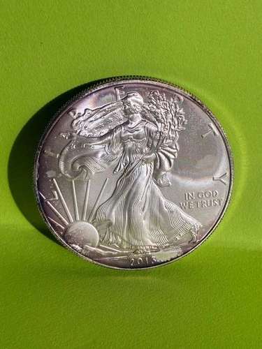 2013 American Silver Eagle Bullion. Brilliant Uncirculated .999 Silver w/case