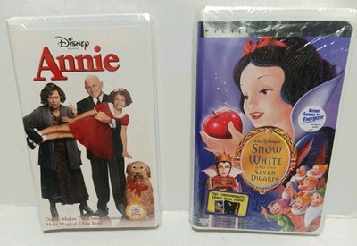 Disney Vintage VHS New Sealed Lot of 2: Annie (2000) & Snow White Platinum Editn
