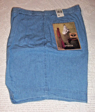 DOCKERS MEN SHORTS SIZE 38 WAIST NEW WITH TAGS