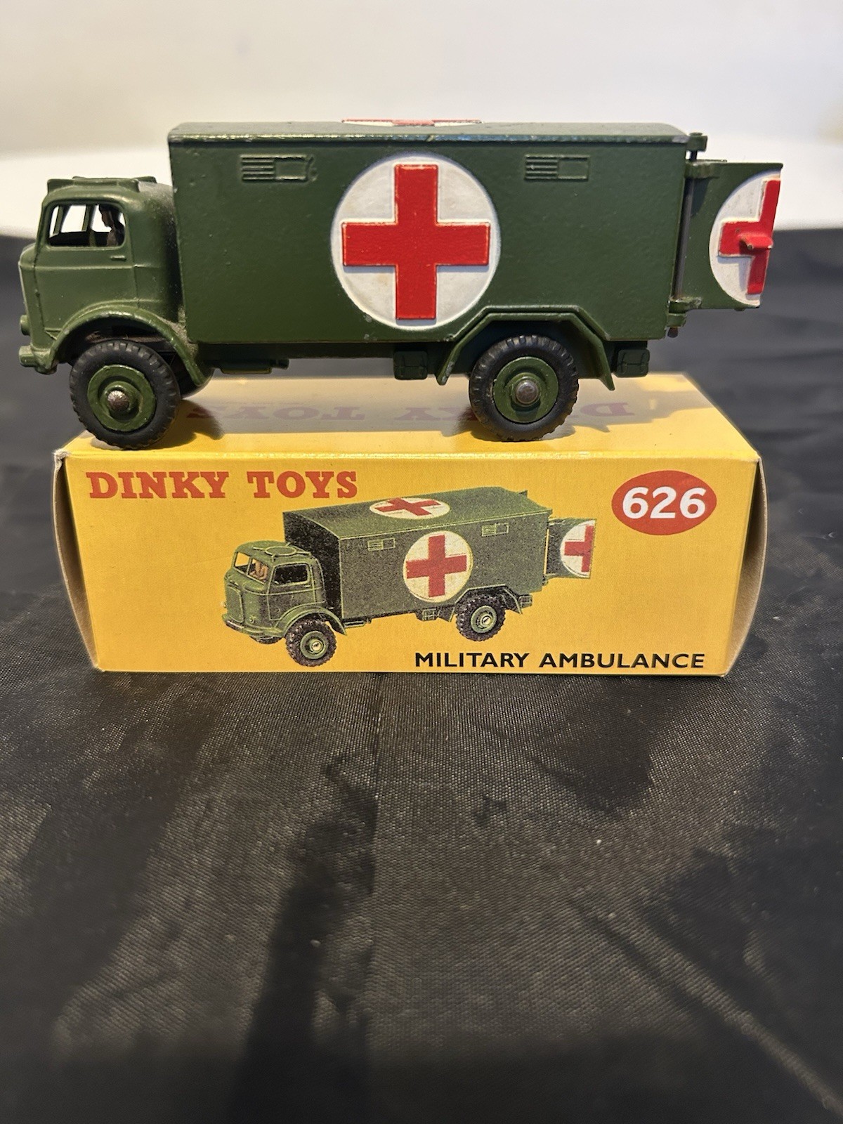 Jouet Ancien Dinky - Ambulance D'Après-Guerre - Collection