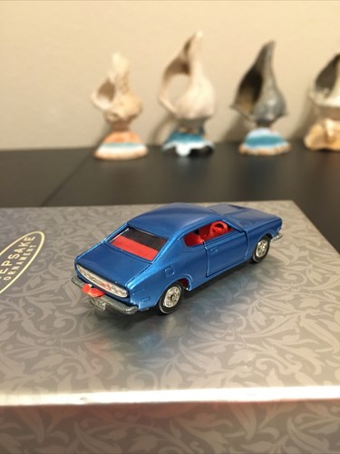 ⭐️Vintage RESTORED METALLIC BLUE Tomica Nissan Bluebird ❤️💚💙⭐️ - Picture 7 of 10