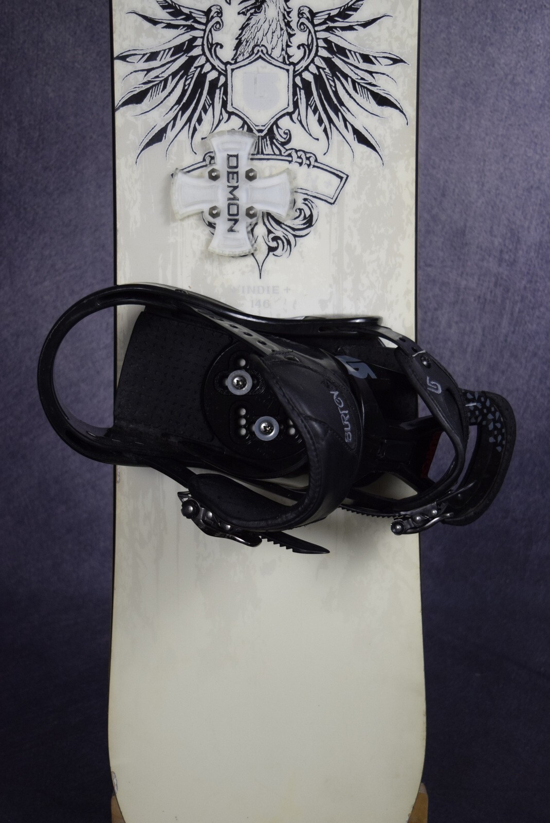 BURTON INDIE SNOWBOARD SIZE 146 CM WITH BURTON MEDIUM BINDINGS eBay