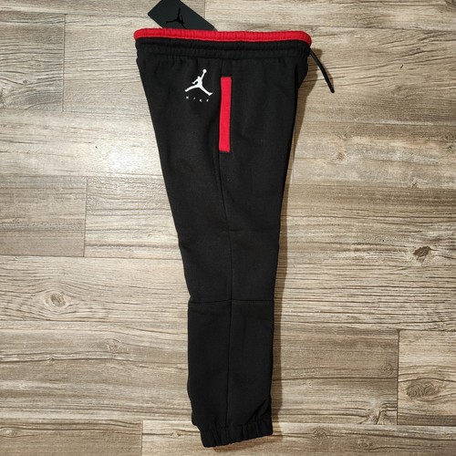 Air Jordan Fleece Jogger Black/Red Kids Boys Size 5 NWT - Picture 3 of 5