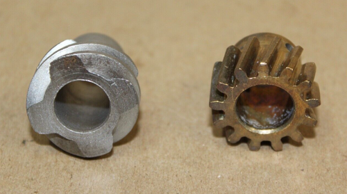 1918-1923 Chevrolet Generator model GH Drive & Distributor Gear set - Picture 3 of 4