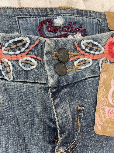 Candie's Capris Jeans Womens Blue Denim Floral Embroidered Zip Fly NWT Sz 5 - Picture 3 of 24