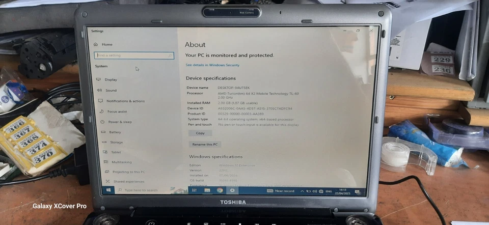 Toshiba Equium A300D-13x Boots w/ test HDD AMD turion 64x2 @2 Ghz 2 GB RAM (367) - Image 2 of 4