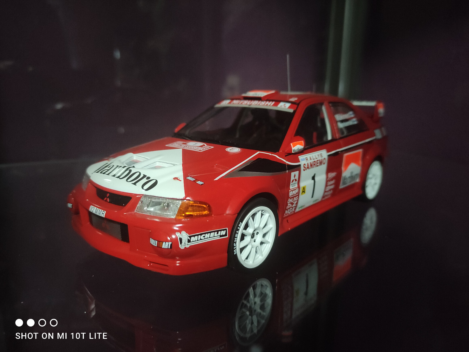 Foto 1 di 6
