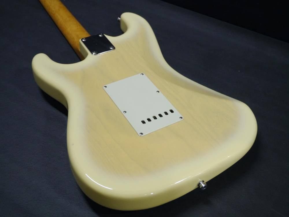 ギター Fender Japan ST62-80TX 中古】Fender Japan / ST62-80TX Matching Head Burgundy Mist