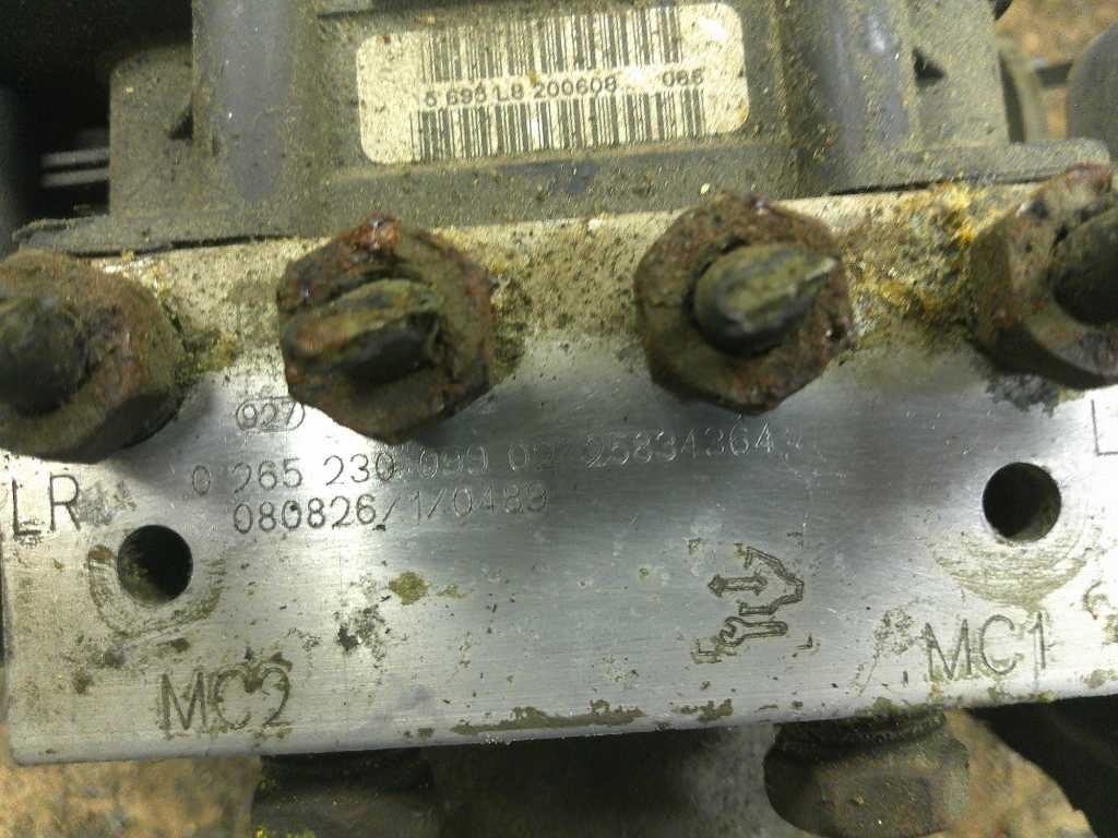 Anti-Lock Brake Part Assembly Fits 09-14 ESCALADE 25834364