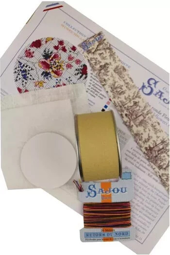 Maison Sajou Cross Stitch Kit  Oriental flowers round box