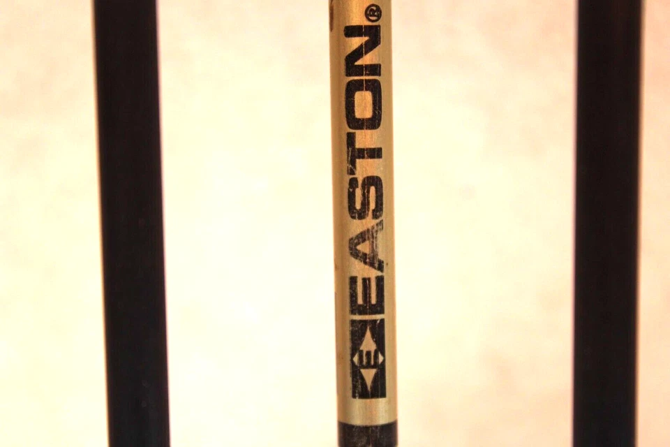 Охотничьи стрелы лот из 3, 1-26» Easton камуфляж, 1-32» Beman Hawk, 1-32» золотой наконечник XL - Изображение 4 из 4