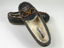 Minnetonka Moccasins 7W Leather Gray Suede  Fabric Indoor Outdoor Grip Soles
