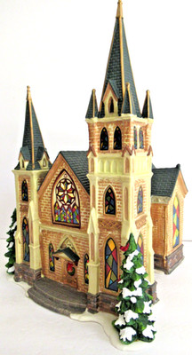 SANTA'S WORKBENCH ''ST. JAMES CATHEDRAL'' ~(12'' TALL)~ ** STAINED GLASS ** RARE !!