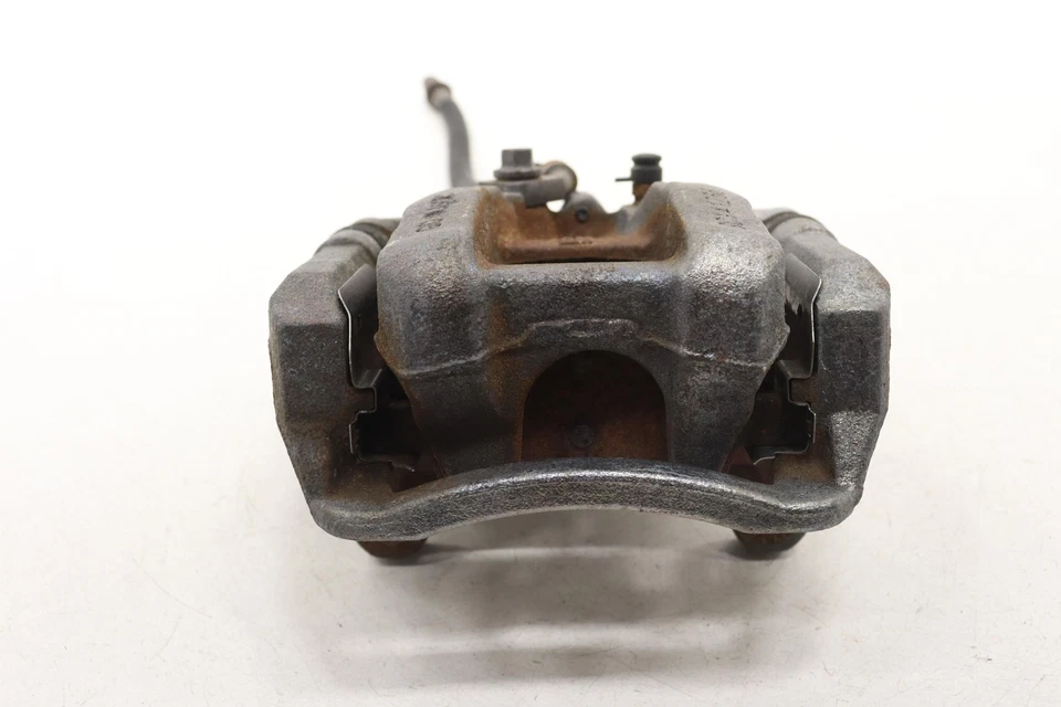 2018–2024 BUICK ENCAVE ЗАДНИЙ ПРАВОСТОРОННИЙ СУППОРТ ДИСКОВОГО ТОРМОЗА ОТ ОРИГИНАЛЬНОГО ПРОИЗВОДИТЕЛЯ 84273830 - Изображение 2 из 4