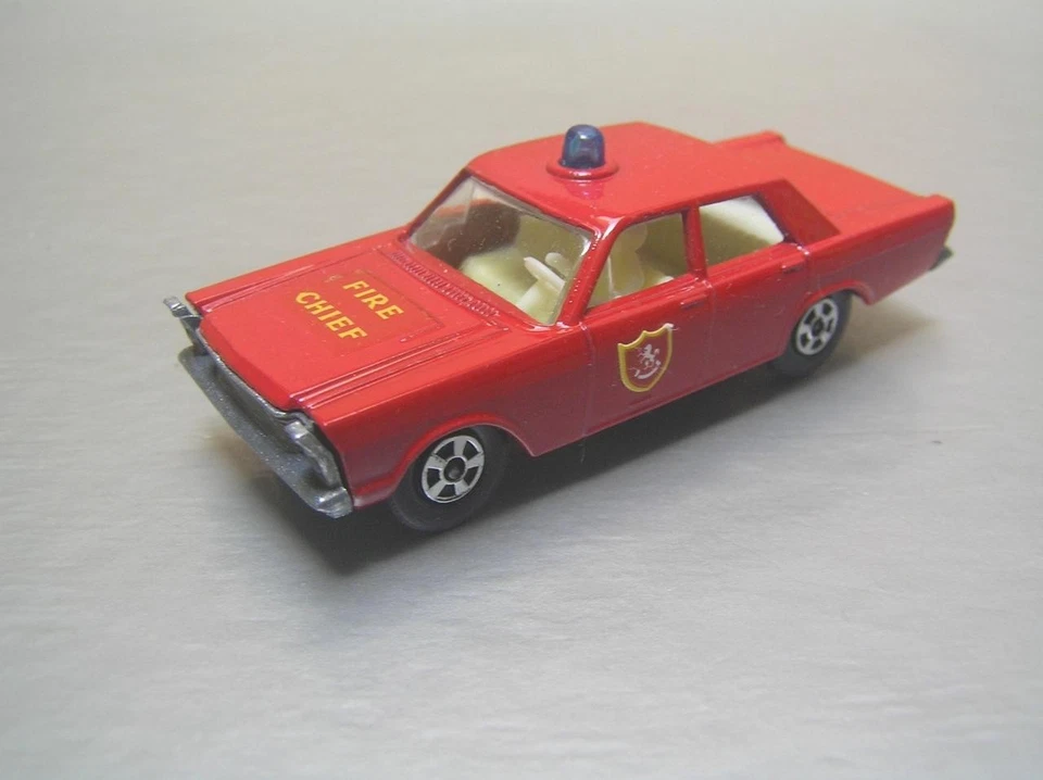 Matchbox Superfast MB59 Ford Galaxie Fire Chief Dark Gray Base Mint Condition - Image 2 of 4