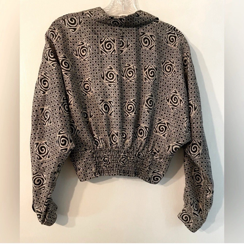 Blusa geométrica vintage Josephine Chaus 100 % seda ala de murciélago manga dolman talla 8 Foto 2 de 4